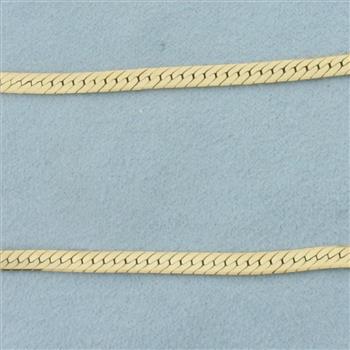 19 Inch Herringbone Link Chain Necklace in 14k Yellow Gold