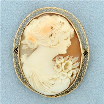 Antique Heart Border Cameo Pin in 10K Yellow Gold