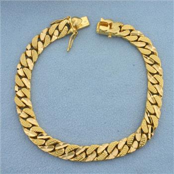 Diamond Cut Curb Link Bracelet With Heart Clasp in 22k Yellow Gold
