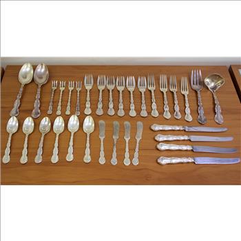 Gorham Strasburg Sterling silver flatware  set of 32 pieces