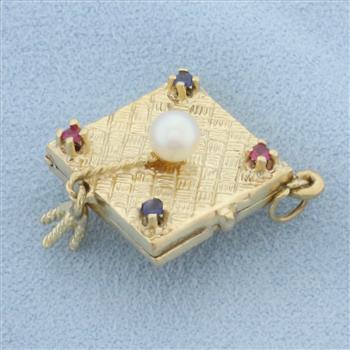 Graduation Cap Locket in 14k Yellow Gold