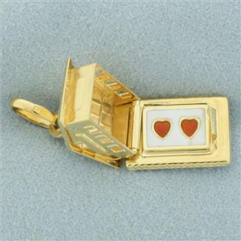 Heart Home Mechanical Pendant in 18k Yellow Gold