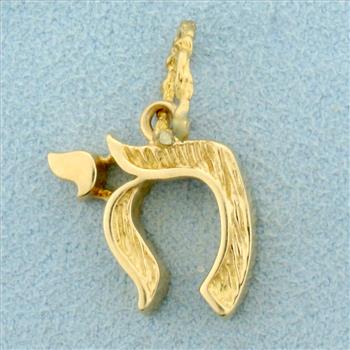 Hebrew Chai Good Luck Pendant in 14K Yellow Gold