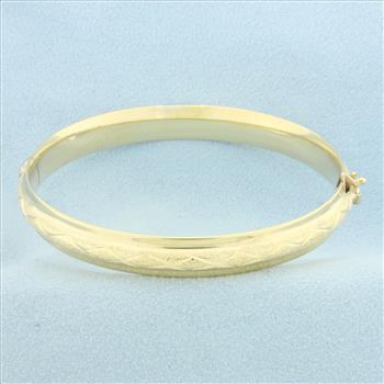 Hinged Bangle Bracelet in 14k Yellow Gold