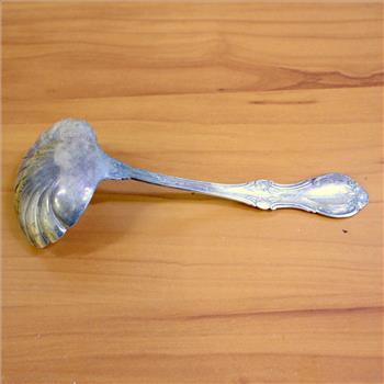 International Wild Rose Sterling Silver Shell Bowl Gravy Ladle