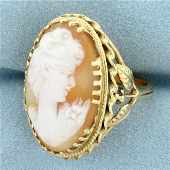 Large Vintage Shell Cameo Ring in 14k Yellow Gold