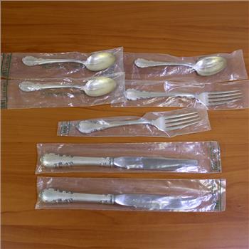 Lunt Modern Victorian 7 Piece Flatware Set in Sterling Silver