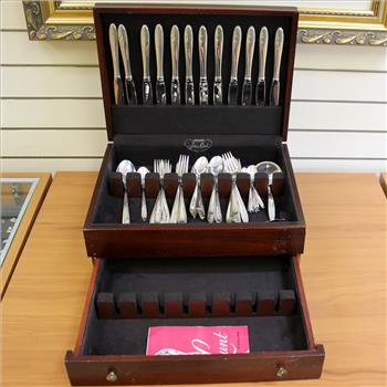 Lunt Spring Serenade Sterling Silver Flatware 74 Piece Set