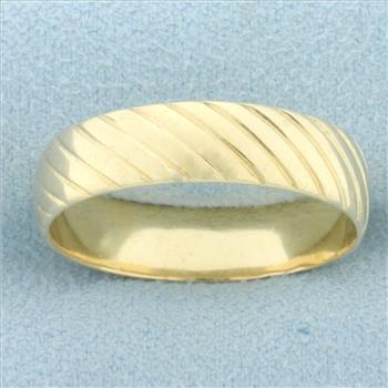 Mens Diagonal Etched Wedding Band Ring in 14k Yellow Gold