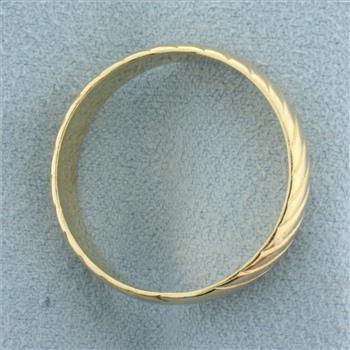 Mens Diagonal Stripe Wedding Band Ring in 14k Yellow Gold