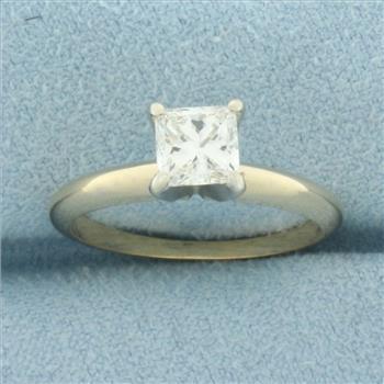 Princess Cut Diamond Solitaire Engagement Ring in 14k Yellow Gold