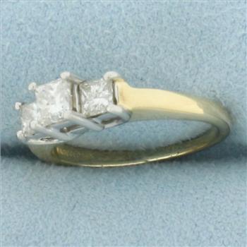 Princess Diamond Three Stone Wedding or Anniversary Ring in 14k Yellow Gold