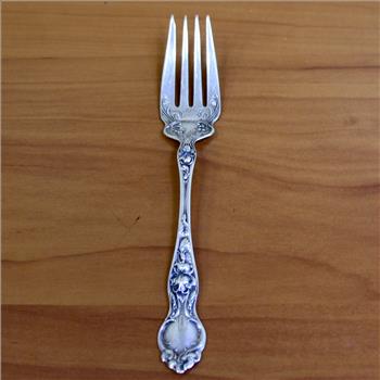 R. Wallace Silver Violet Sterling Silver Flatware-Set of 26 in Sterling Silver
