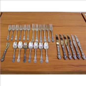 R. Wallace Silver Violet Sterling Silver Flatware-Set of 26 in Sterling Silver