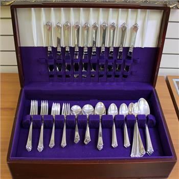 Royal Crest Castle Rose 78-Piece Sterling Silver Flatware Set