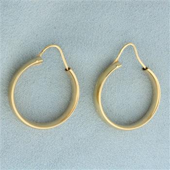 Star Design Engraved Hoop Earrings in 18k Yellow Gold