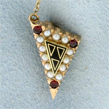 Vintage Acacia Fraternity Pin in 10K Yellow Gold
