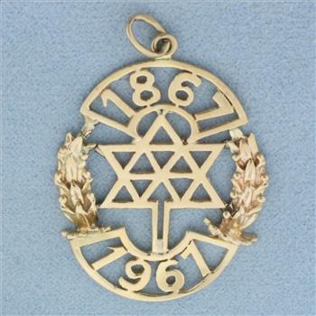 Vintage Canadian Centennial Maple Leaf Star Pendant or Charm in 14k Yellow Gold