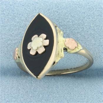 Vintage Onyx Tri-Color Gold Flower Ring in 10k Yellow, Green, and Rose Gold