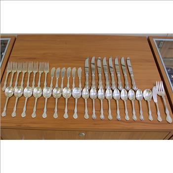 Westmorland Silver George and Martha Washington Sterling Silver Flatware Set of 50