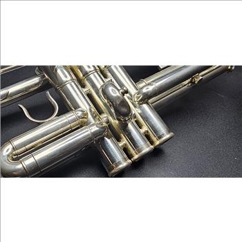 Symphony Trumpet with case