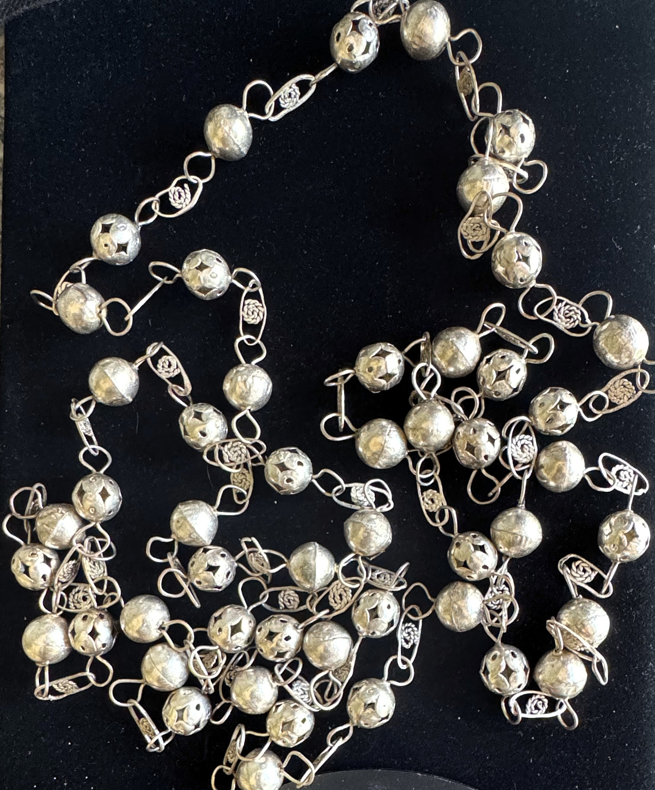 ANTIQUE (1920)s FLAPPER STERLING SILVER EXTRA LONG (84") HANDMADE NECKLACE, NICE QUALITY