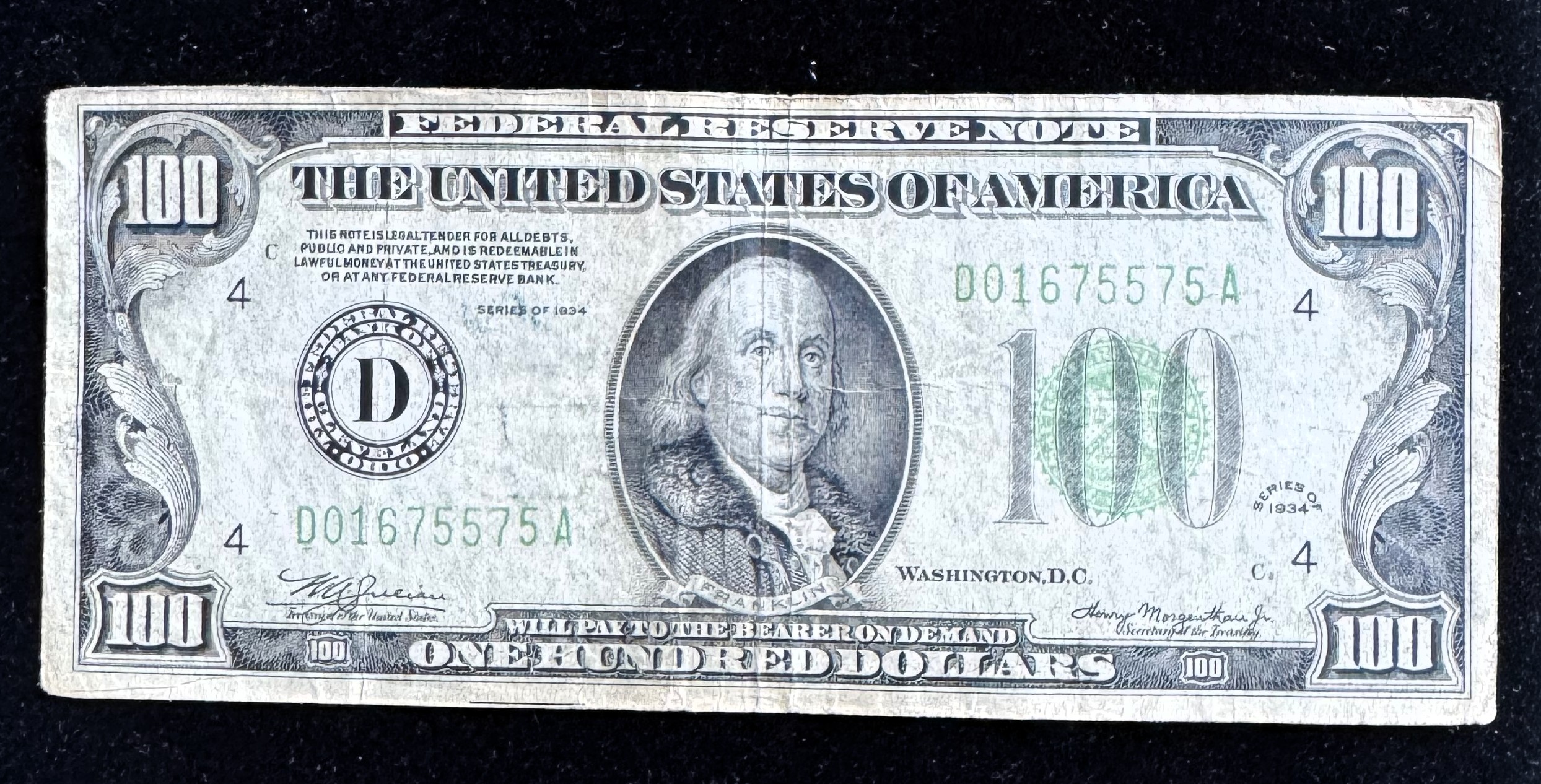 1934 SERIES $100 DOLLAR FEDERAL RESERVE NOTE GREEN SEAL IN A SLEVE