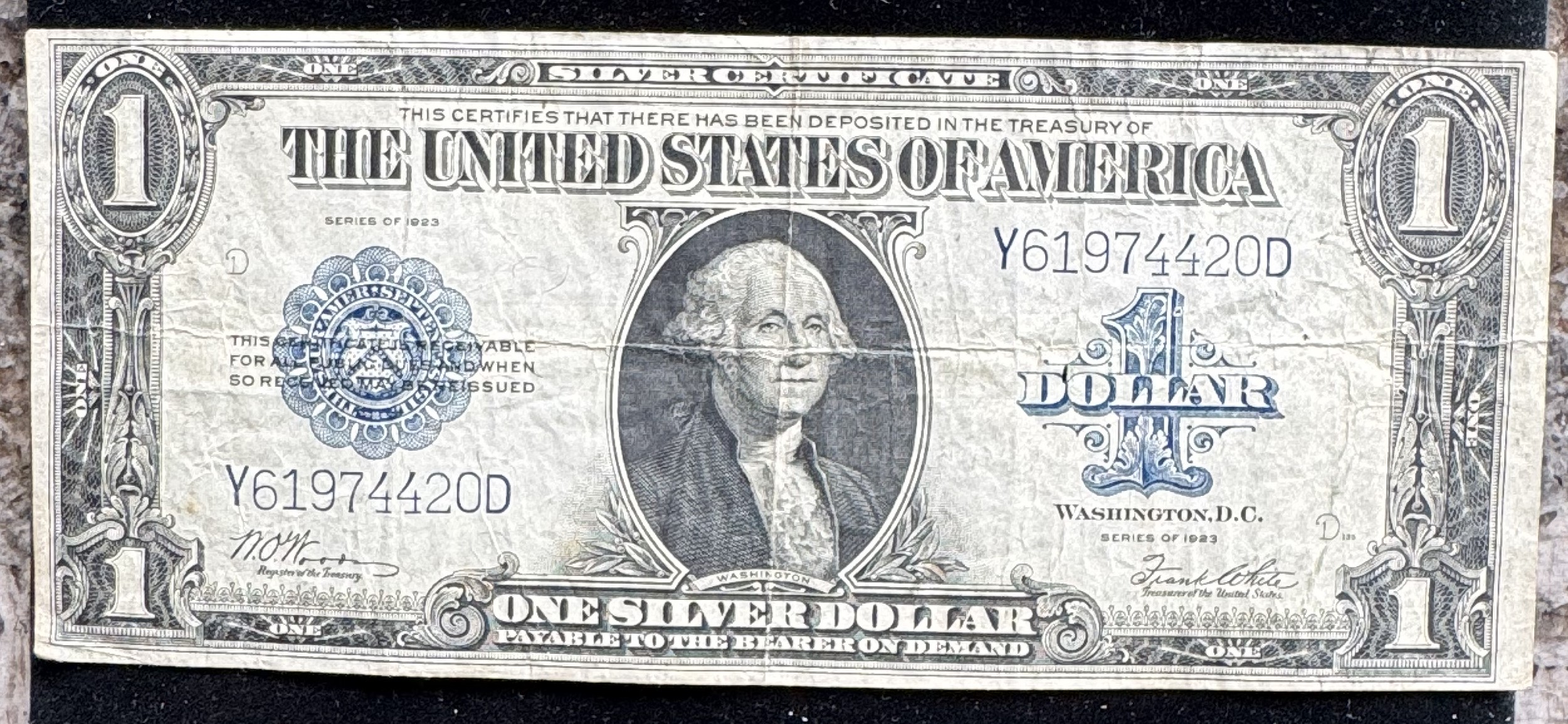 1923 SERIES $1 DOLLAR LARGE HORSEBLANKET SILVER CERTIFICATE, BLUE SEAL IN A SLEVE