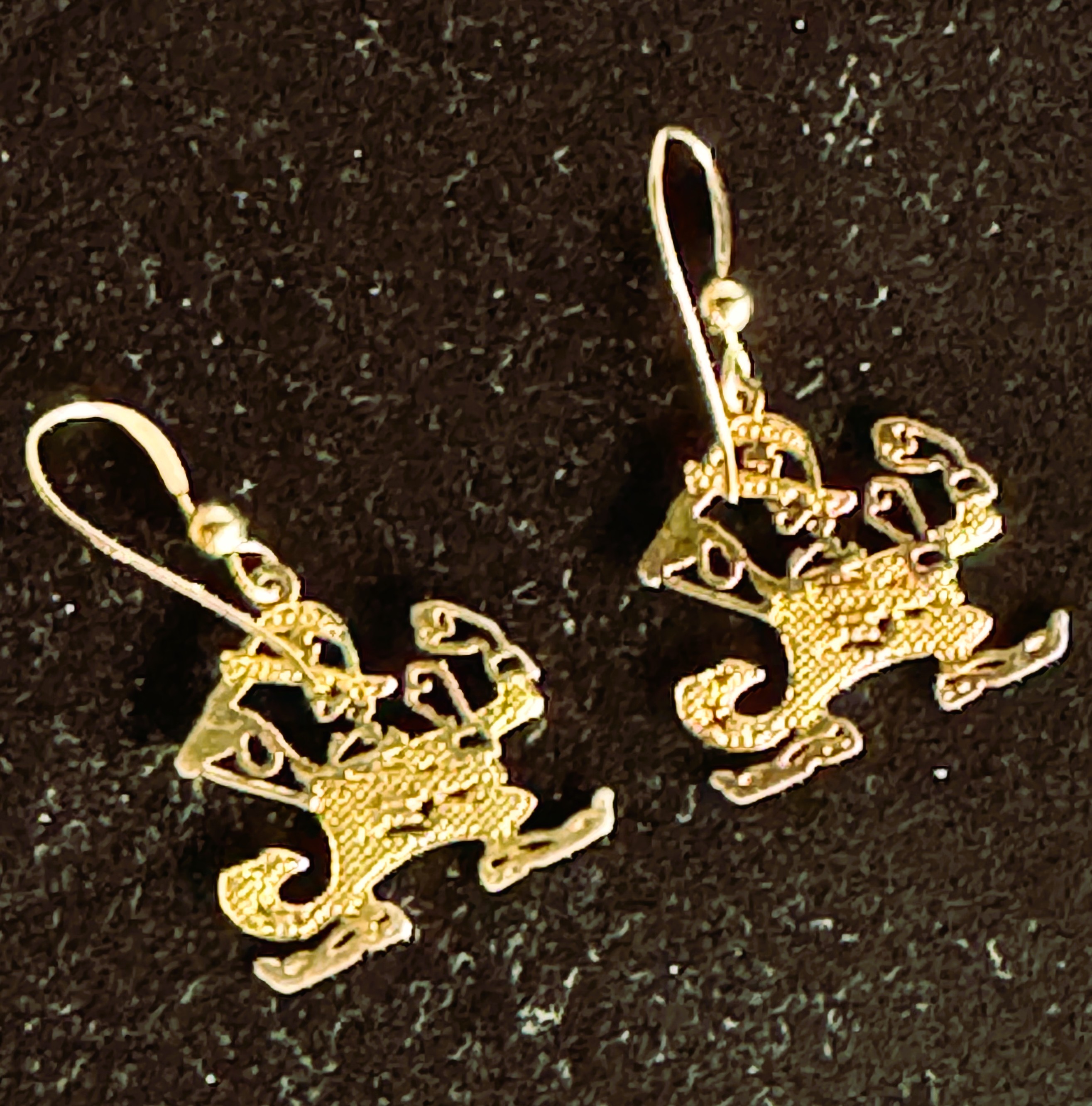 WILL BYRDE GOLD LAYERED HIGHLY POLISHED HANDCRAFTED DANGLE EARRINGS, BEAUTIES, LIKE NEW NEVER WORN SANTA SLEIGH