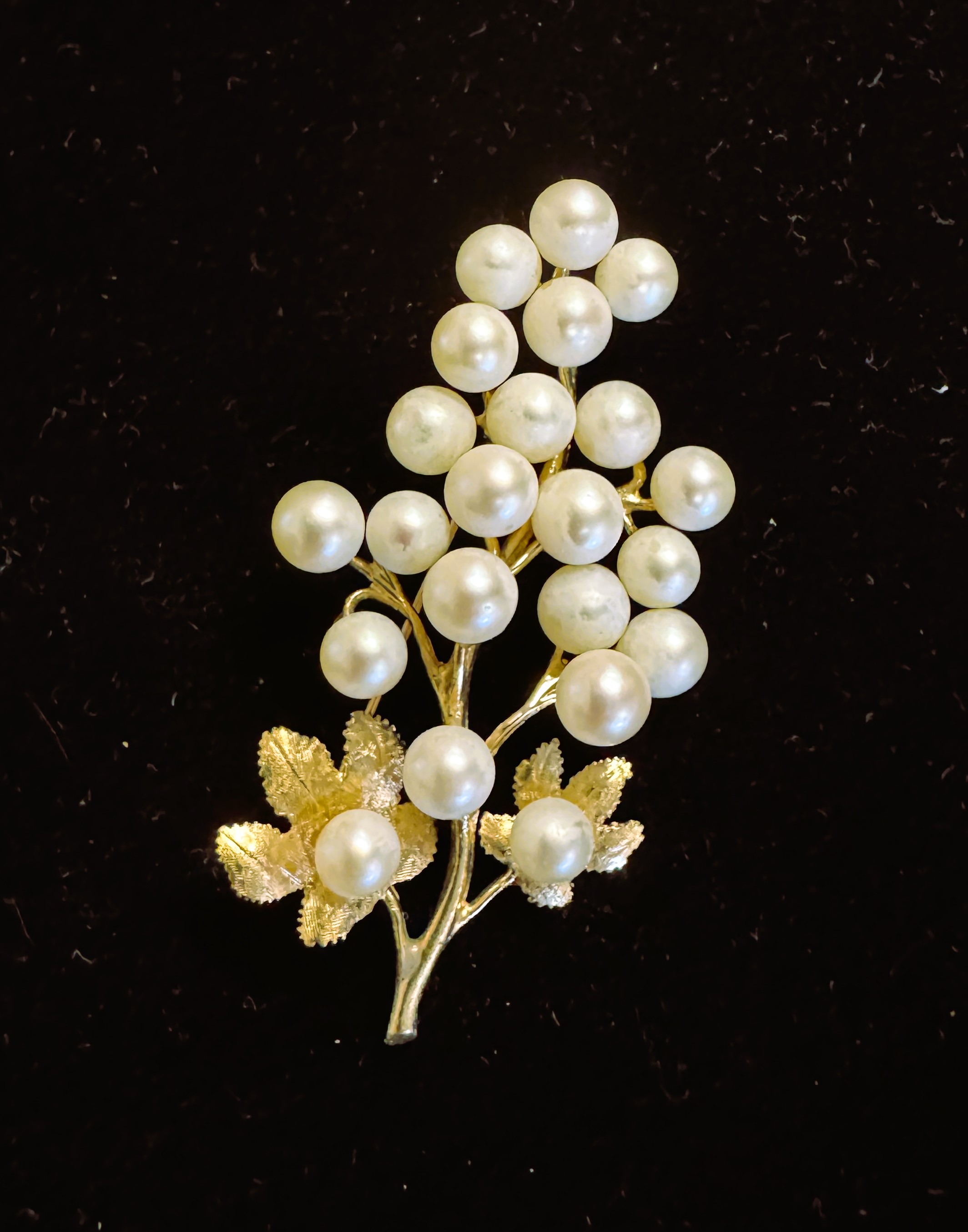 GOLD, ANTIQUE OUT OF ESTATE, LIKE NEW 18K GOLD PIN