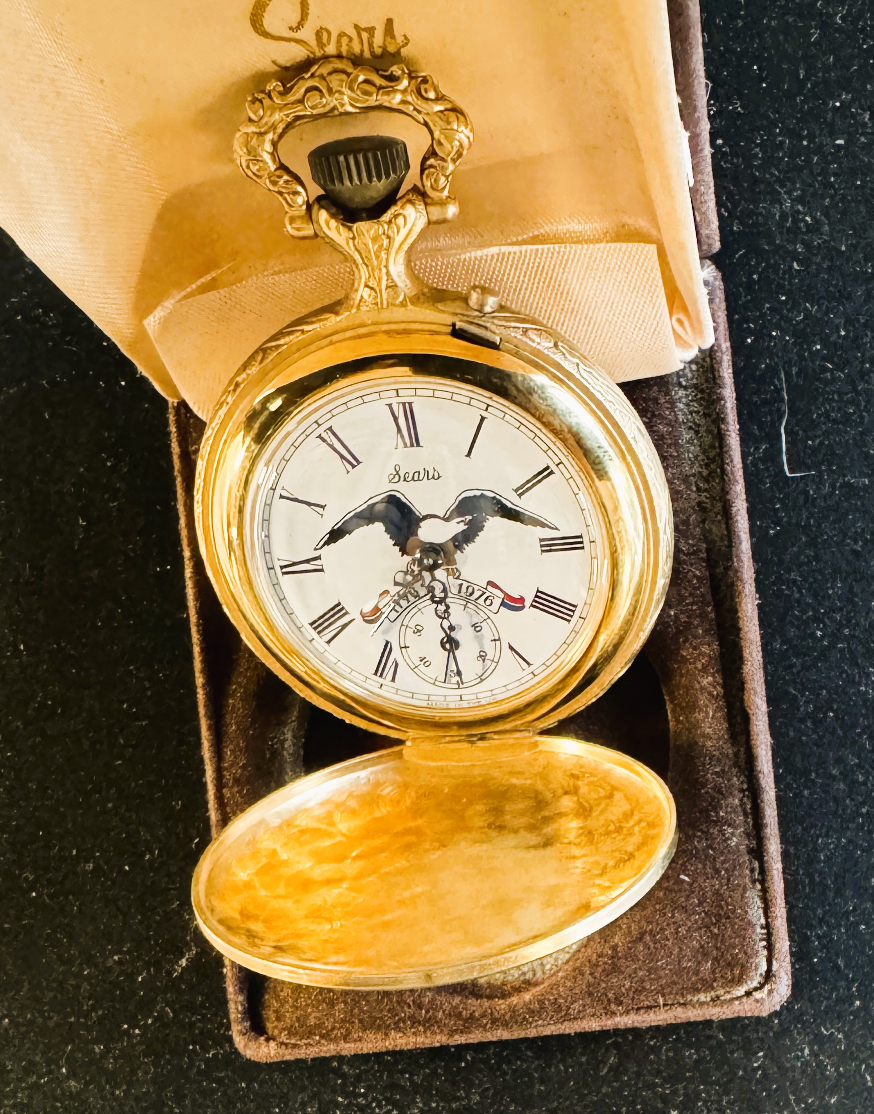 VINTAGE SEARS BICENTENNIAL1776-1976 POCKET WATCH, LIKE NEW NEVER TAKEN OUT OF ORIGINAL CASE, PAPERS