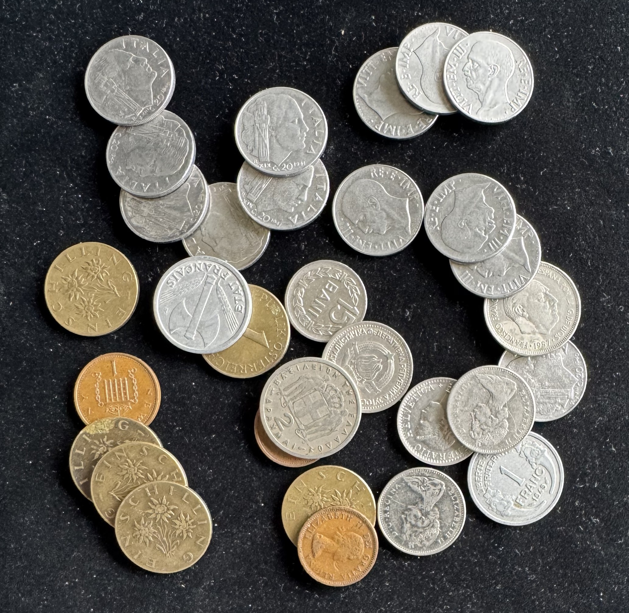 GRAB BAG VARIOUS WORLD COINS, TOKENS