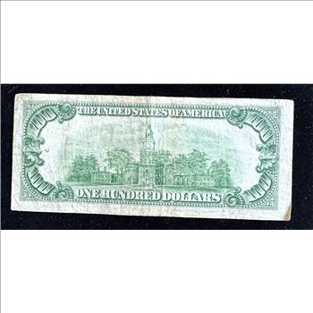1934 SERIES $100 DOLLAR FEDERAL RESERVE NOTE GREEN SEAL IN A SLEVE