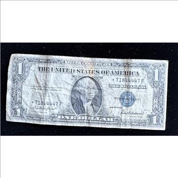 1935 F SERIES SILVER CERTIFICATE *STAR NOTE* $1 DOLLAR CURRENCY IN A SLEVE