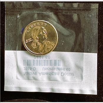 2015-D NATIVE AMERICAN DOLLAR COIN, UNCIRCULATED-60 IN A LITTLETON SEALED PKG