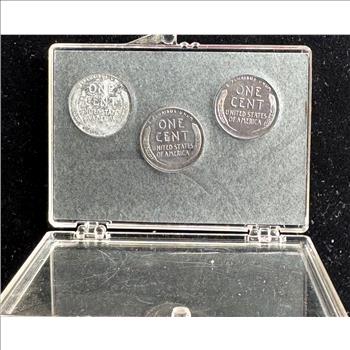 1943 STEEL CENTS 3 COIN SET IN A CASE