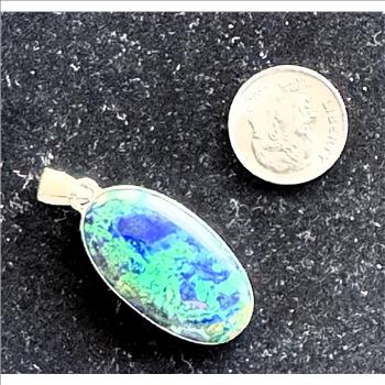 ,925 STERLING SILVER PENDANT WITH A BEAUTY NATURAL  AUSTRAILIAN OPAL STONE