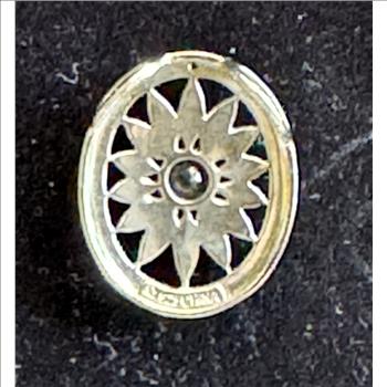 .925 STERLING SILVER PENDANT WITH CENTER DIAMOND