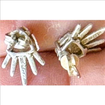 VINTAGE .925 STERLING SILVER POST EARRINGS WITH A HEART SHAPED DIAMOND SETTING