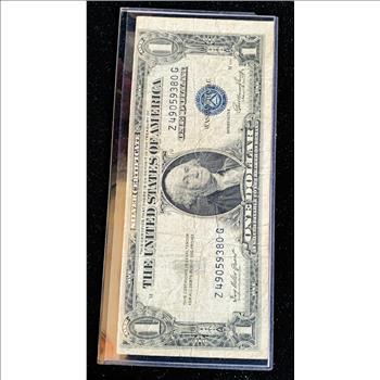 SILVER CERTIFICATE SERIES 1935 E ONE DOLLAR NOTE, NICE IN SLEVE