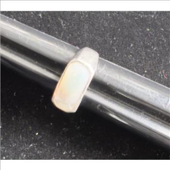 .925 SATERLING SILVER SIGNED VINTAGE RING SIZE 6 1/2 WITH A NICE MOONSTONE SETTING