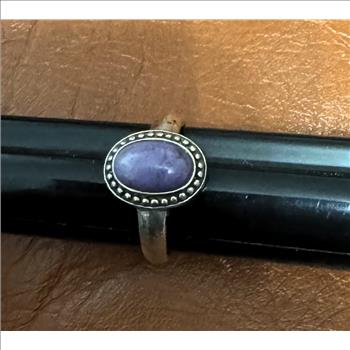 ESTATE, SIGNED .925 STERLING SILVER HALO RING SIZE 10,  WITH A LAVENDER JADE STONE