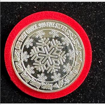 XMAS, 1oz .999 FINE SILVER, PROOF COLORIZED COIN, SANTA IN AN ORNAMENT HANGING CAPSULE