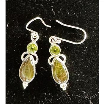 .925 STERLING SILVER DANGLING EARRINGS, WITH VERY NICE COLORFUL UNKNOWN TYPE STONES, LIKE NEW NEVER WORN