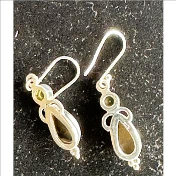 .925 STERLING SILVER DANGLING EARRINGS, WITH VERY NICE COLORFUL UNKNOWN TYPE STONES, LIKE NEW NEVER WORN