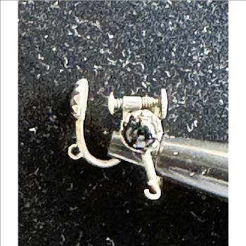 .925 STERLING SILVER ANTIQUE SCREW ON EARRINGS WITH NICE GARNET STONES
