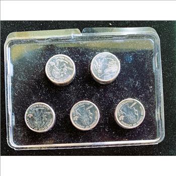 STATE QUARTERS, 5 UNCIRCULATED QUARTERS IN ORIG PKG, COMMEMORATIVE COINS