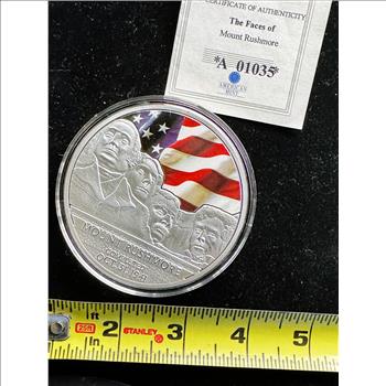 AMERICAN MINT LARGE SPOT GOLD, SILVER PLATED ON SOLID COPPER COIN PROOF, 110g, FACES OF MOUNT RUSHMORE WASHINGTON, UNBLEMISHED IN CAPSULE, COA