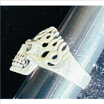 .925 STERLING SILVER  STAMPED SKULL FLAMMING BIKER RING SIZE 11 1/2