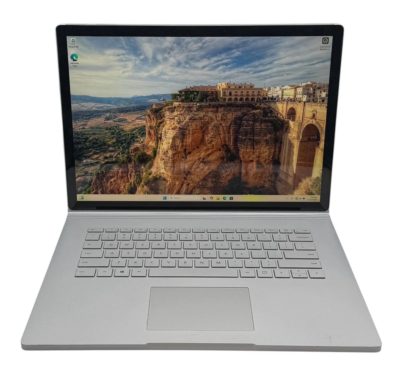 15.5” Microsoft Surface Book 2 8th i7-8650U CPU @ 1.90GHz 16GB RAM 256GB SSD
